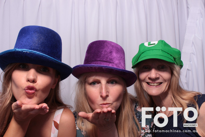 Diandra and Nick’s Wedding | View more photos from the event at gallery.fotomachines.com.au/u/FOTOMachines/Diandra-and-Nick’s-Wedding